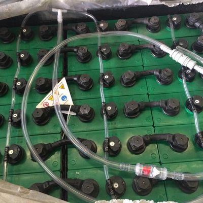 بطارية الشاحنات السريعة نظام سقي وتعبئة تلقائي للبطاريات الشاحنات