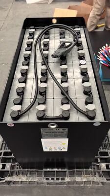 بطاريات سحب الحمض الرصاصي المخصصة بطارية 48 فولت 600Ah للشاحنات الشوكية HELI CPD20 مع وصلة REMA160