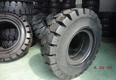 Black Solideal Forklift Tyres، Pneumatic Forklift إطارات الصناعية 8.25-12